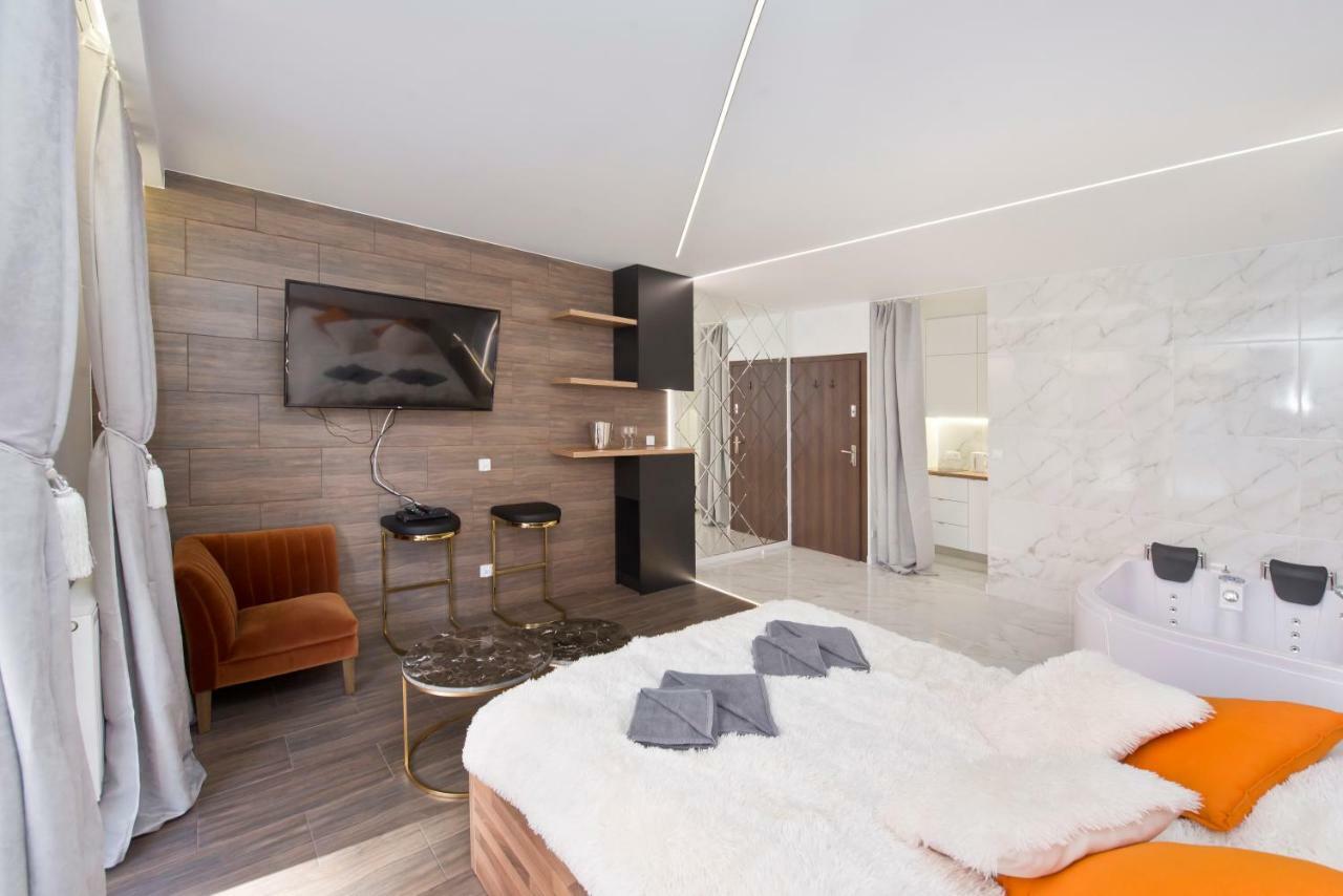 Yourapart Chmielna Park Exclusive Z Wanna Wolnostojaca Lub Jacuzzi Гданьск Экстерьер фото