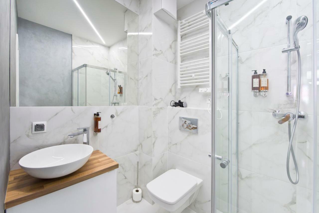 Yourapart Chmielna Park Exclusive Z Wanna Wolnostojaca Lub Jacuzzi Гданьск Экстерьер фото